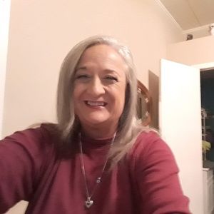 Meet your Posher, Deborah